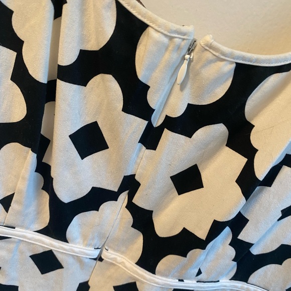Laundry by Design Black and White Patterned Dress - Picture 3 of 3